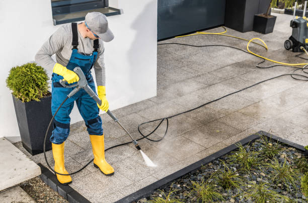 Best Roof Power Washing Services  in Amerin Nyon, CA